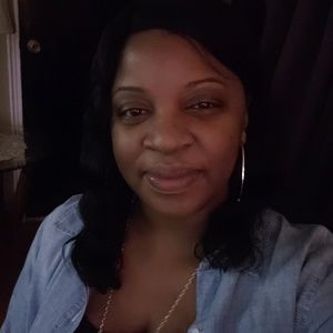 Meet your Posher, Lynette